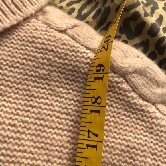 𝅺Primack size XS  loose cut knit turtleneck sweater cable knit detail on sleevee - Picture 4 of 5